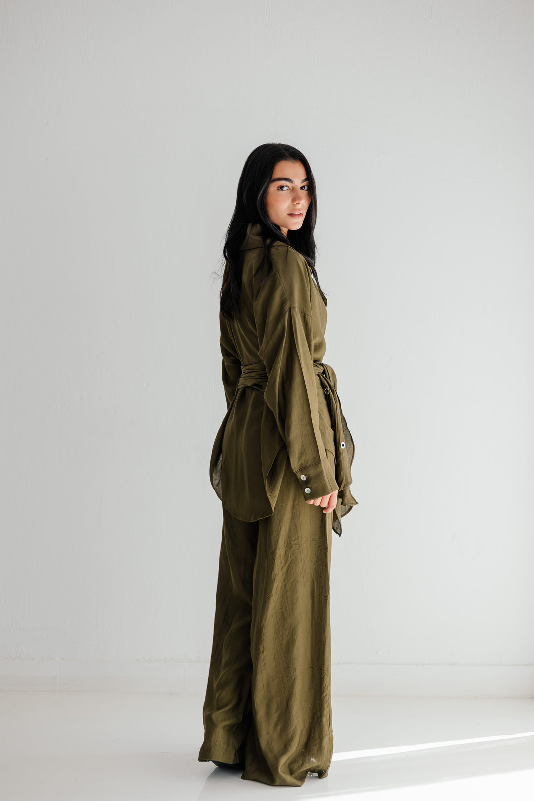 Lily in olive