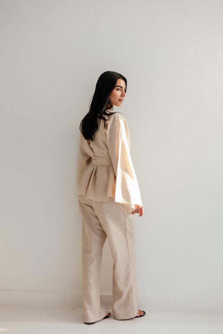 Classy suit in beige