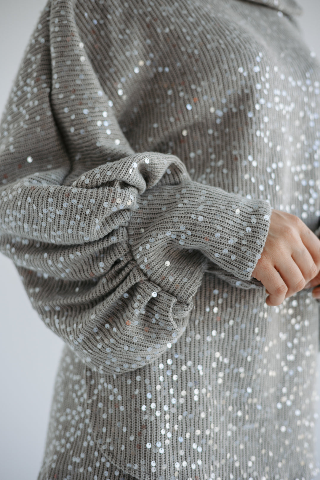 Sequin Vibe in Greyish