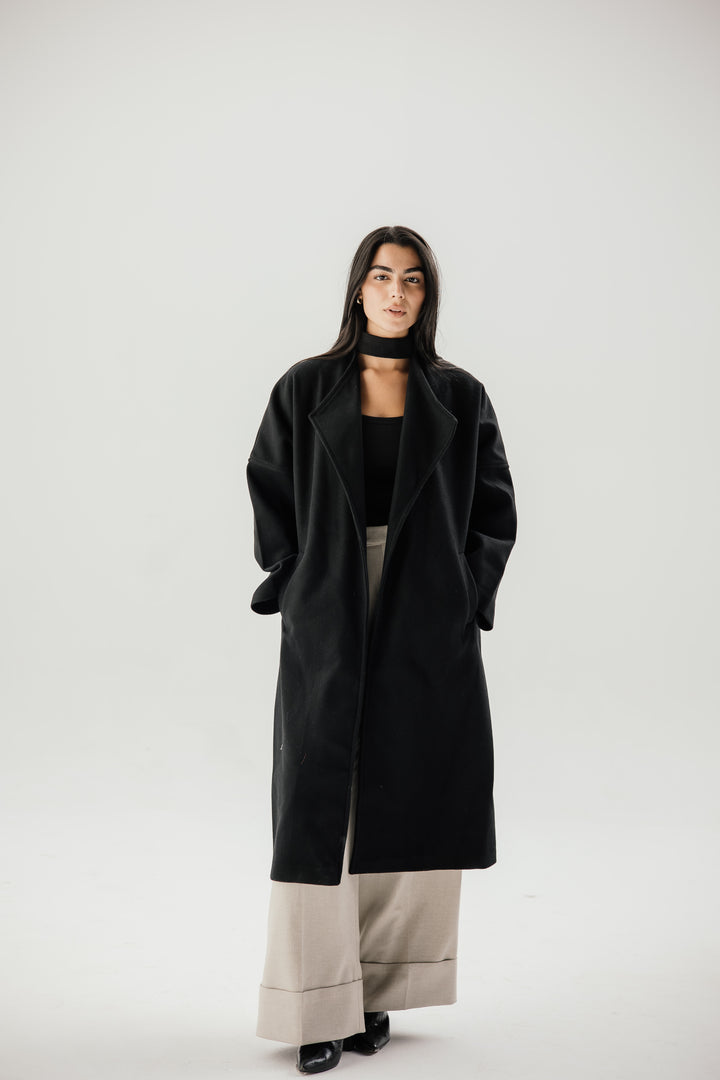 Belted collar coat- black