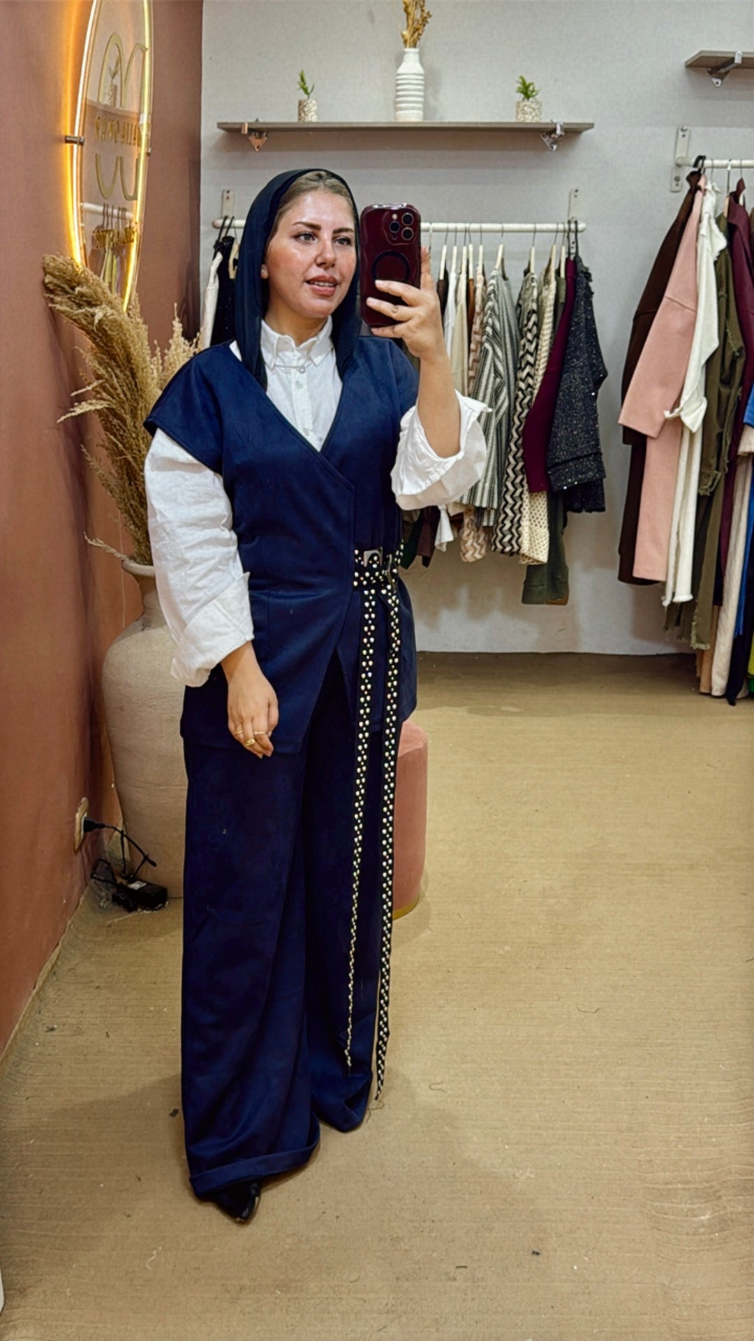 Velora Suit in Navy-Blue