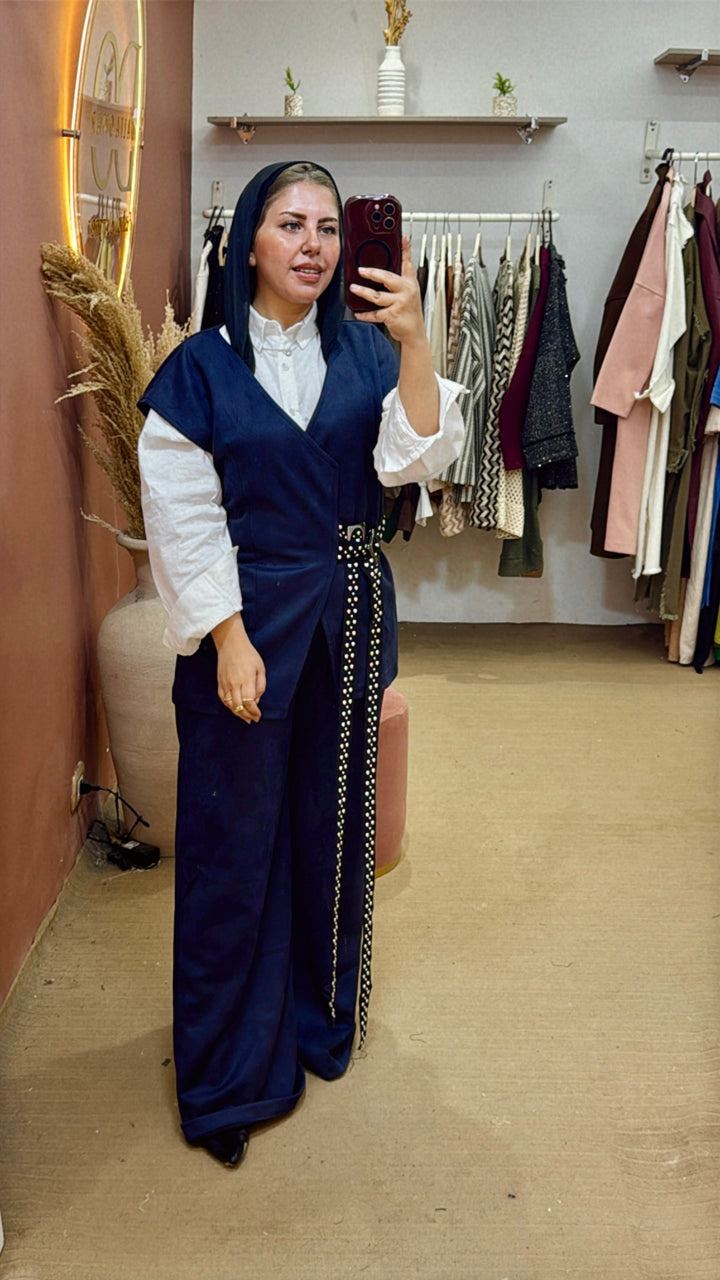 Velora Suit in Navy-Blue