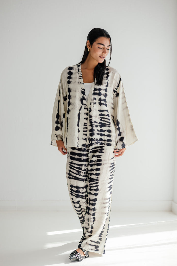 Marble suit