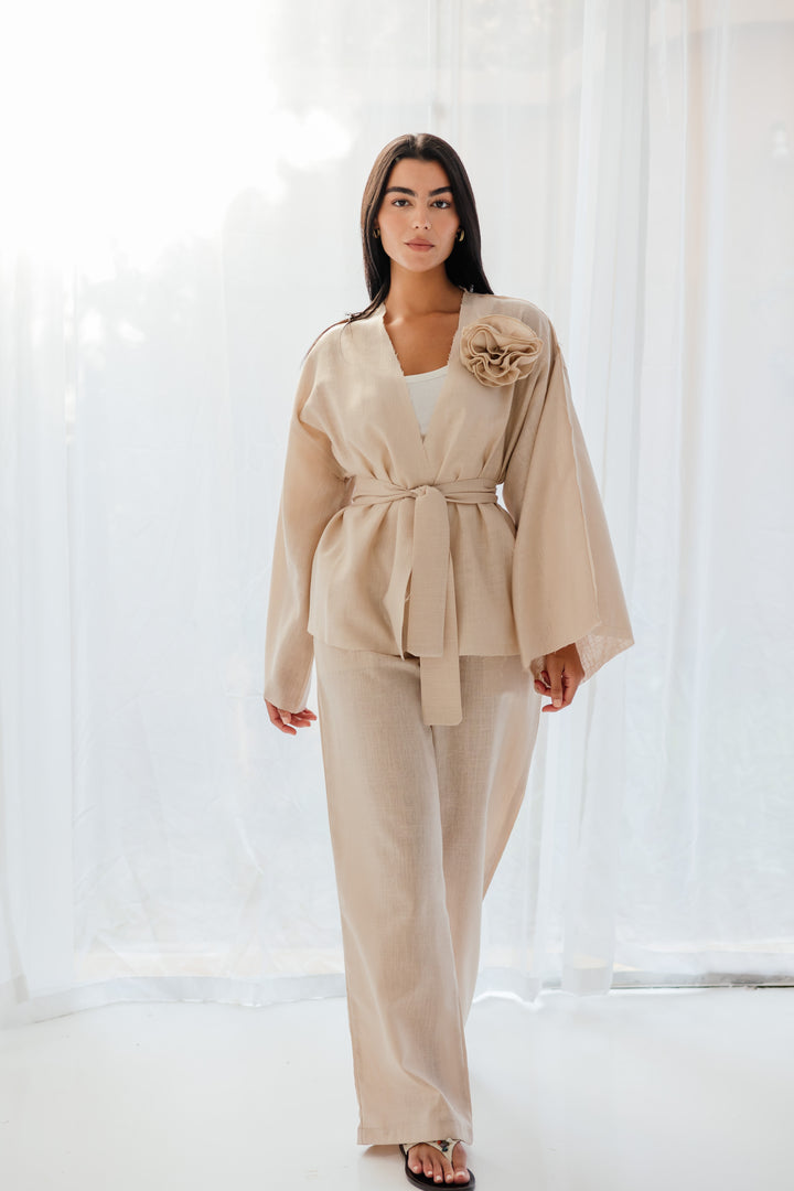 Classy suit in beige