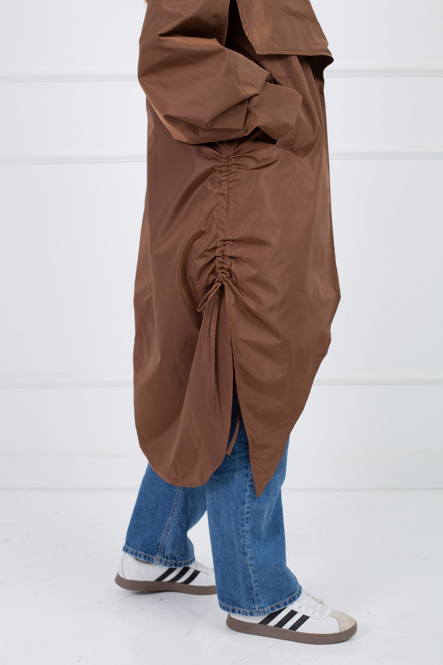 Rounded Trench Coat _ Brown